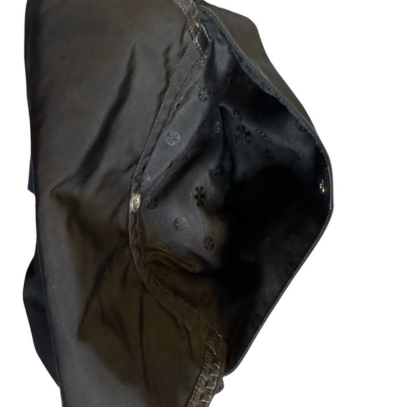 Tory Burch
Tory Burch Black Nylon and Leather
Messenger Bag - Picture 9 of 15